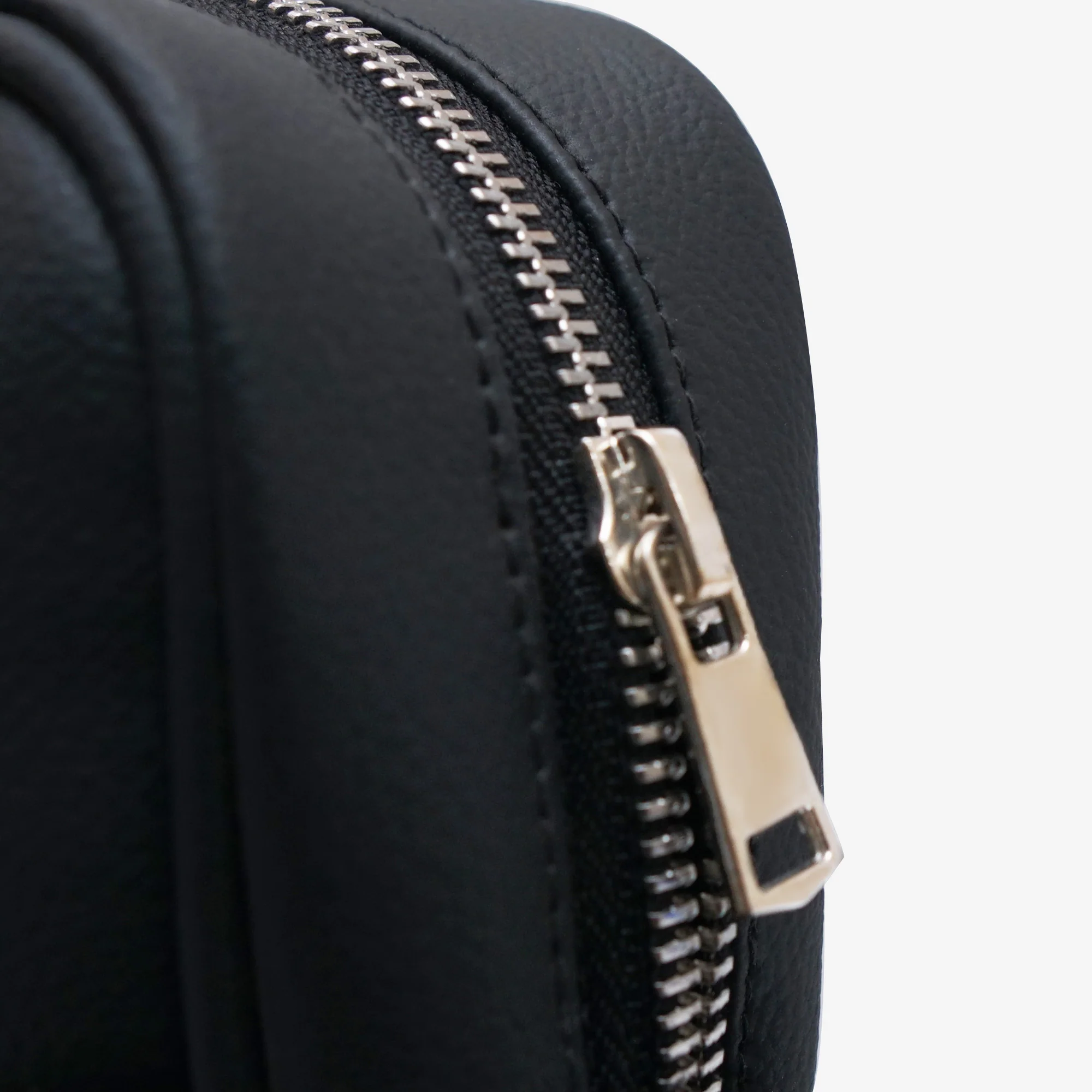 Transit Crossbody Obsidian Black - Image 2